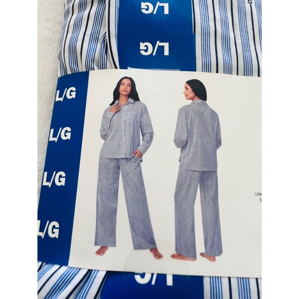 DKNY Women's Long Sleeve 2 Piece Woven Pyjama set - Large Blue Stripes